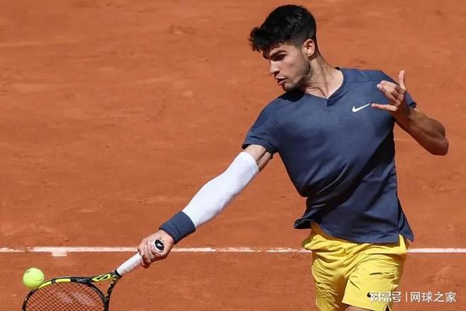 了他的个人 了他的个人