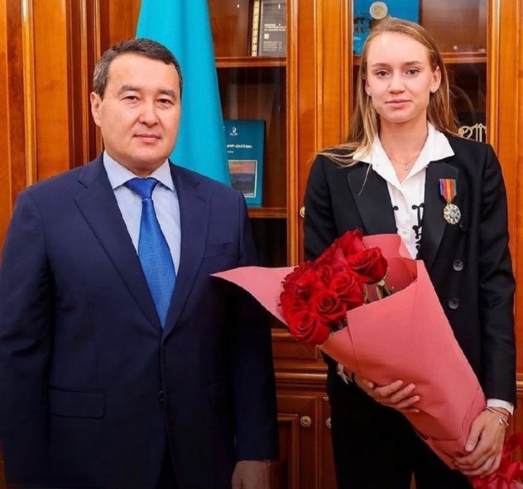 低于顶薪的 低于顶薪的